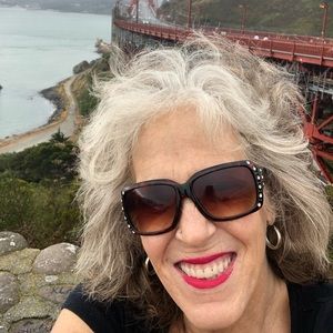 Meet your Posher, Lisa